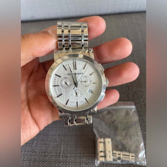 Burberry Watch - Picture 1 of 3